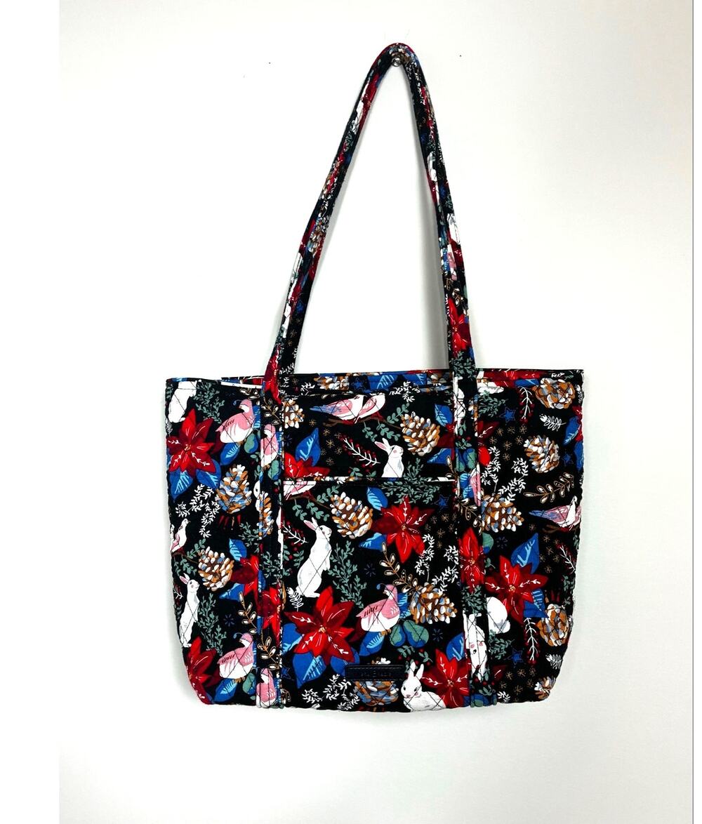 Vera Bradley Festive Winter Forest Tote Rabbits Birds Christmas Holiday Retired